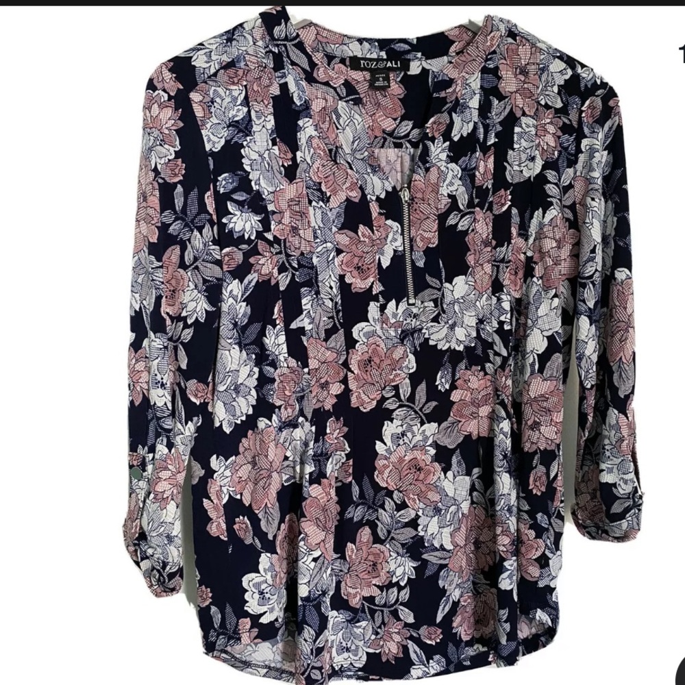 NWT Roz & Ali Size Small Women's MultiColor blouse